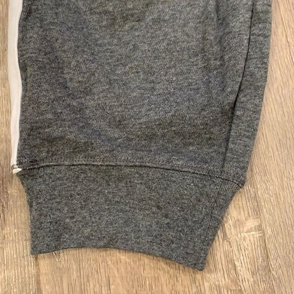 Gray and white jogger pants - Picture 3 of 8